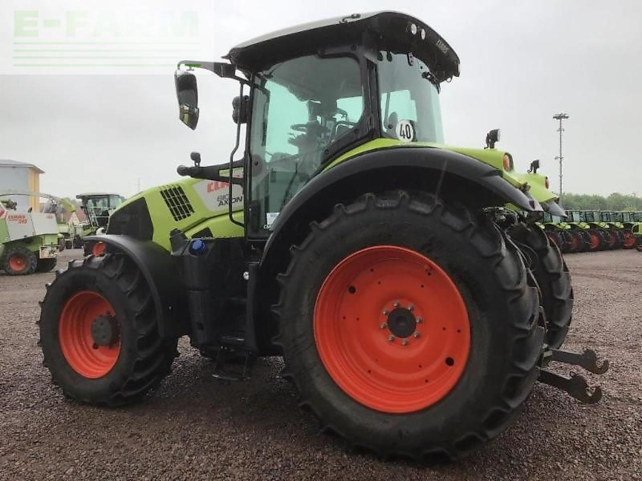 Farm tractor CLAAS axion 810: picture 6