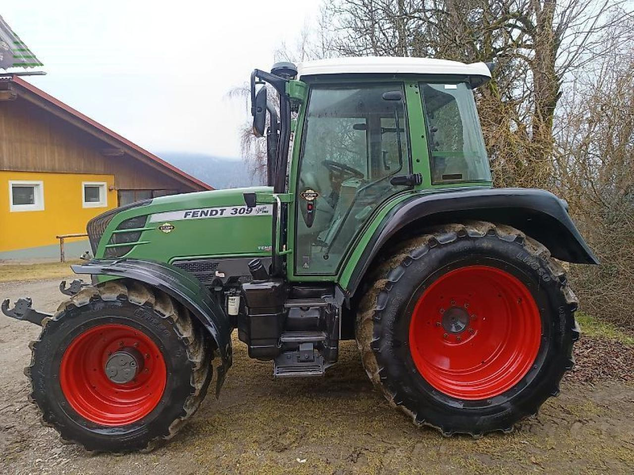 Farm tractor Fendt 309 vario: picture 11