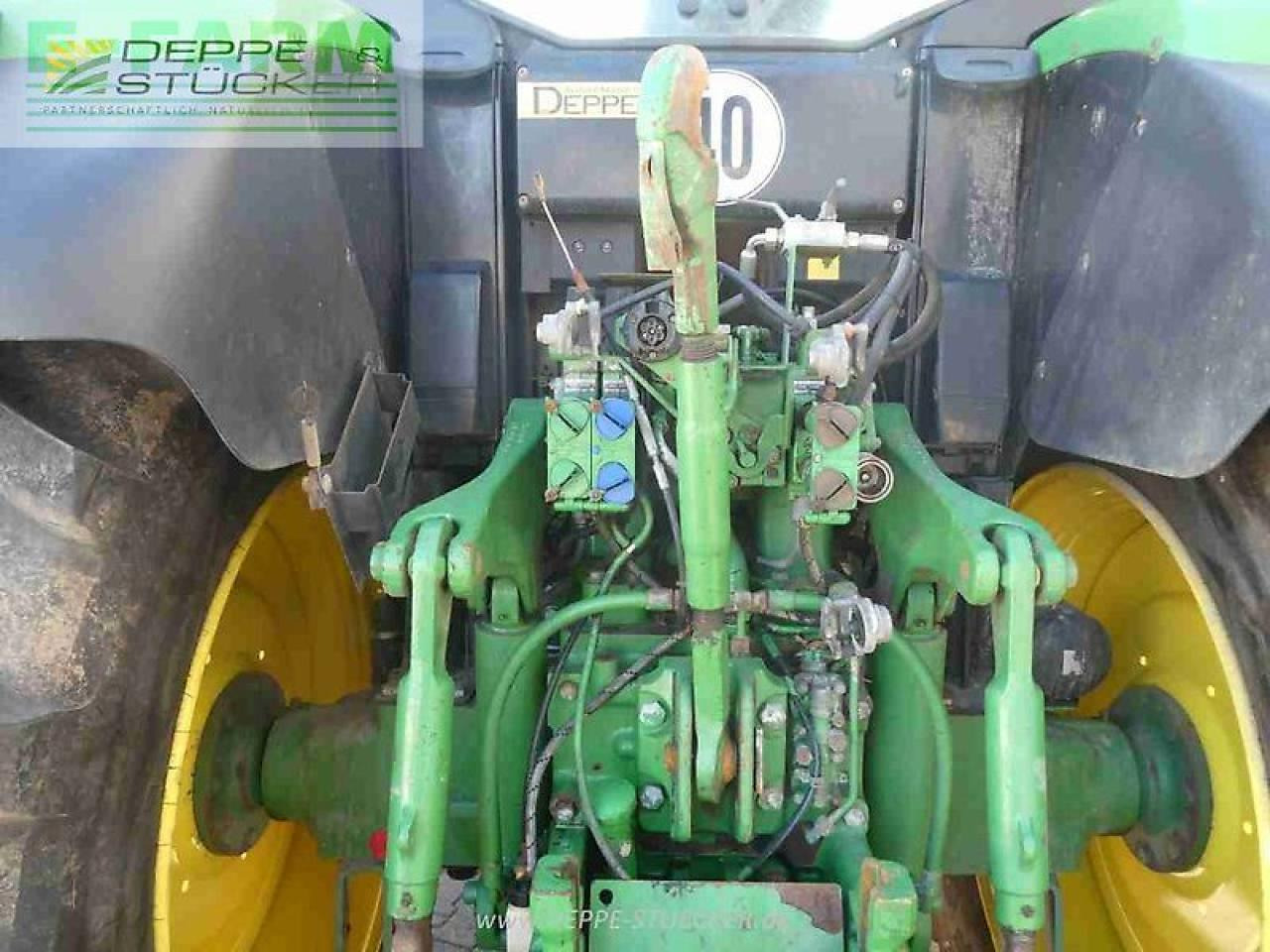 Farm tractor John Deere 6170m: picture 10