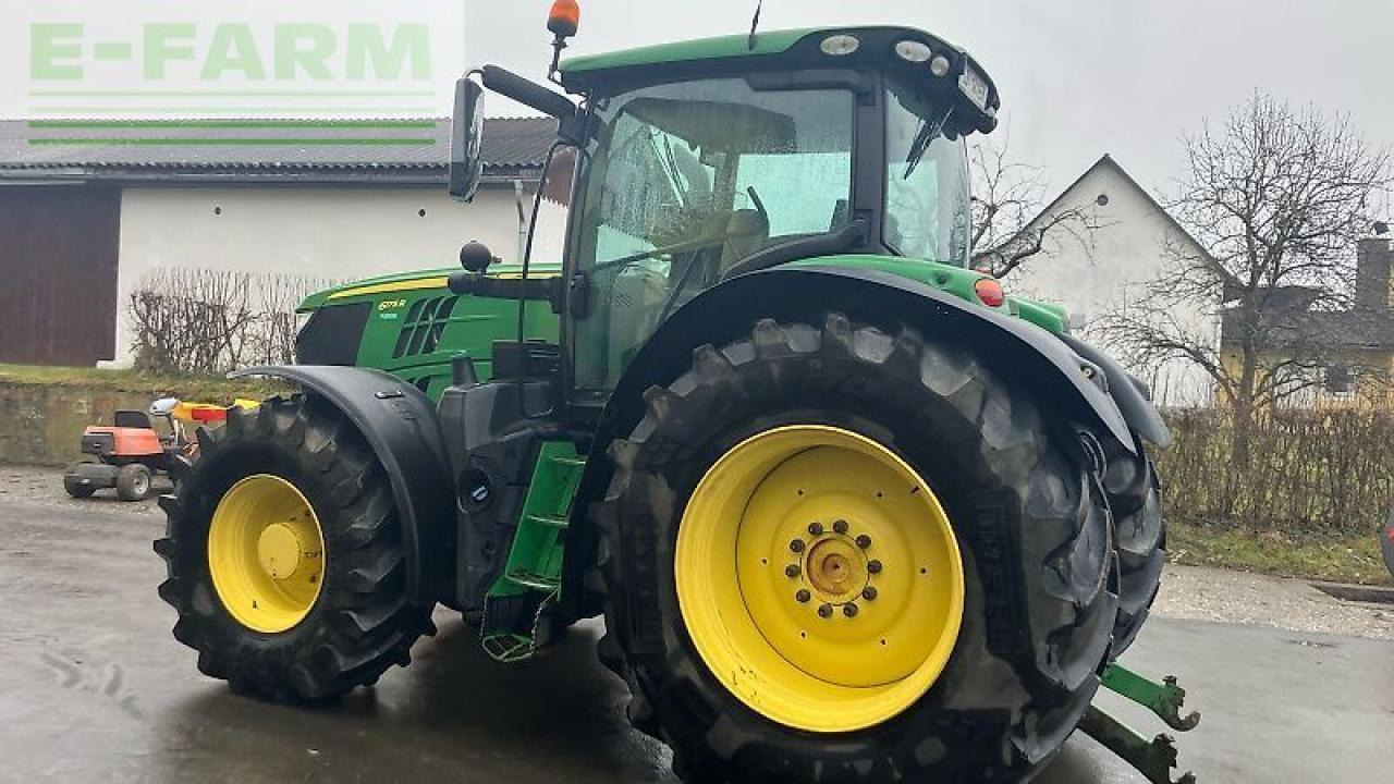 Farm tractor John Deere 6175r: picture 9