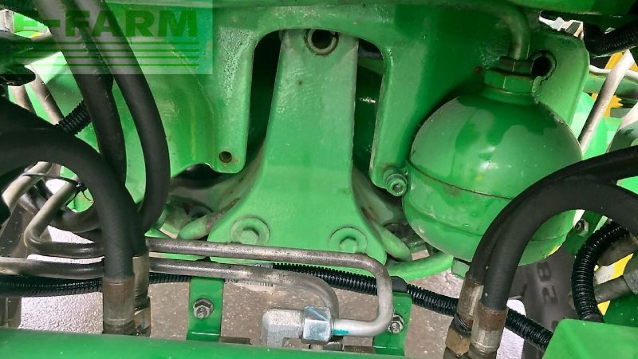 Farm tractor John Deere 6175r: picture 12