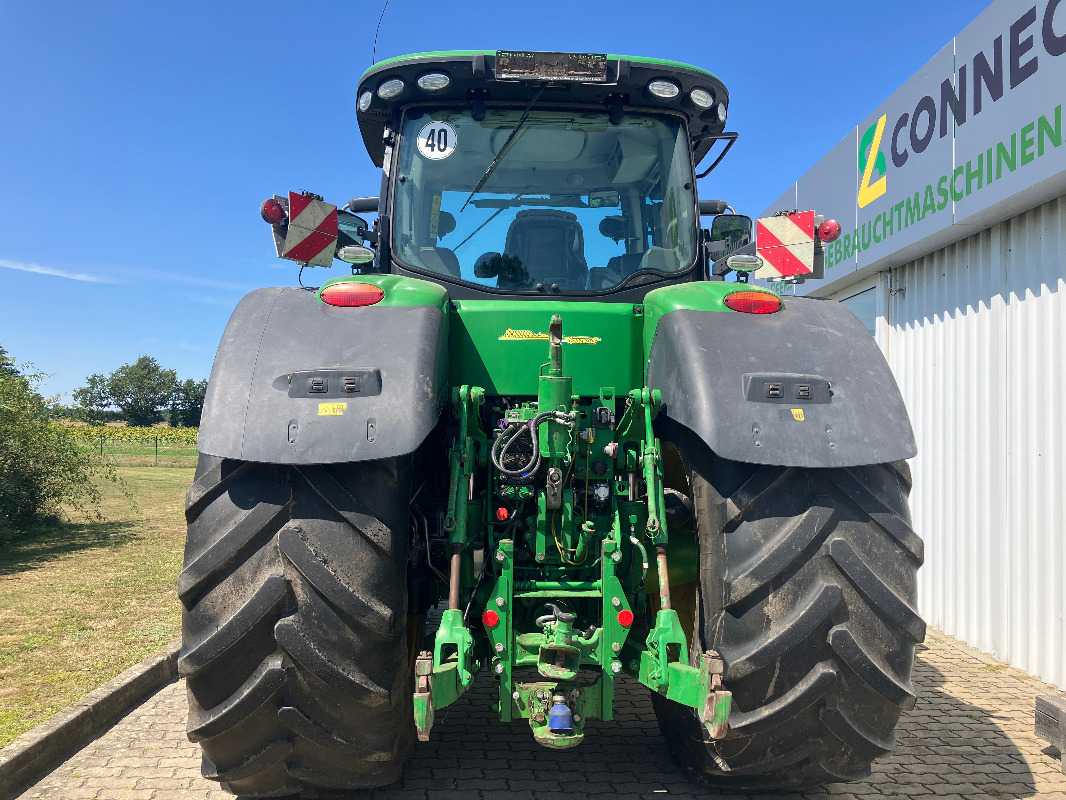 Farm tractor John Deere 8400R: picture 6