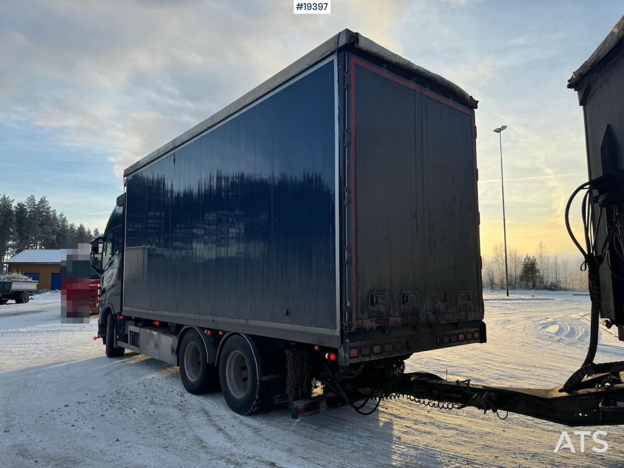 Box truck Volvo FH16: picture 10