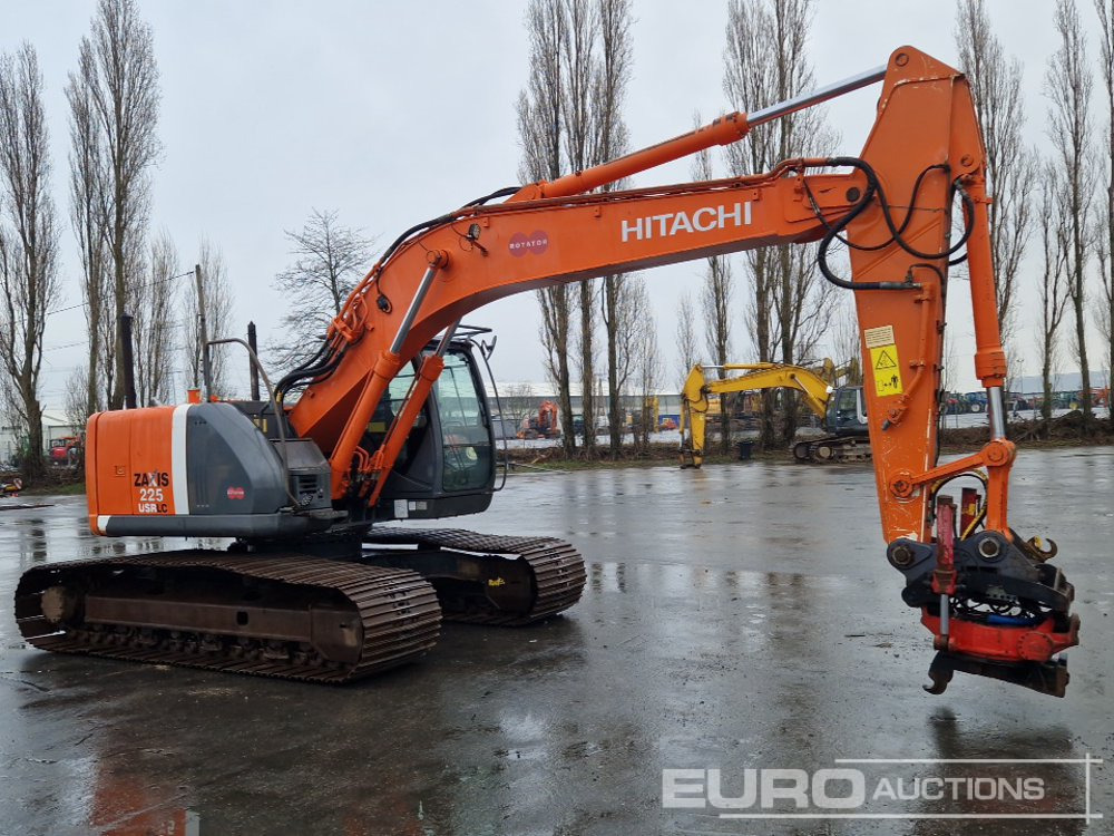 Crawler excavator 2010 Hitachi ZX225 USLC-3: picture 7