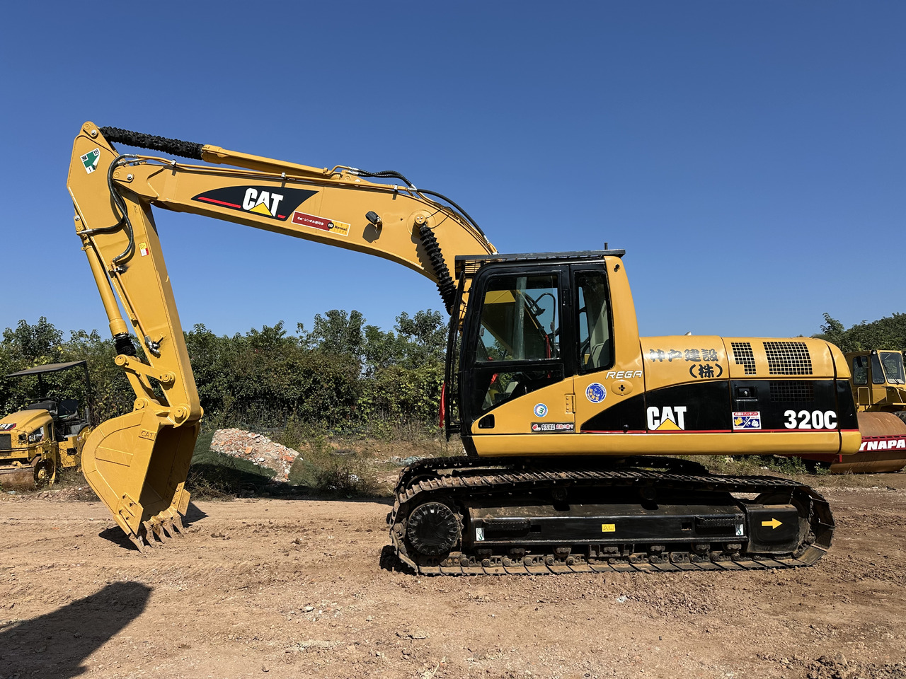 Crawler excavator CATERPILLAR 320CL: picture 7