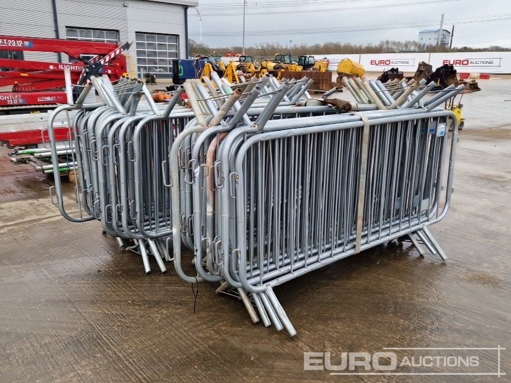 Construction equipment Bundle of Metal Pedestrian Safety Barriers (2 of): picture 7