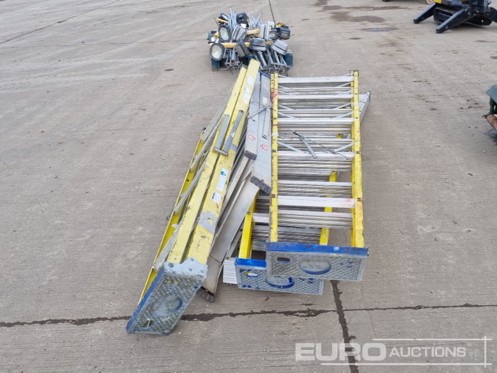 Construction equipment Fiberglass Step Ladders (3 of), Aluminium Step Ladders (2 of): picture 8