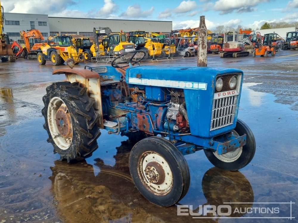 Farm tractor Ford 1000: picture 7