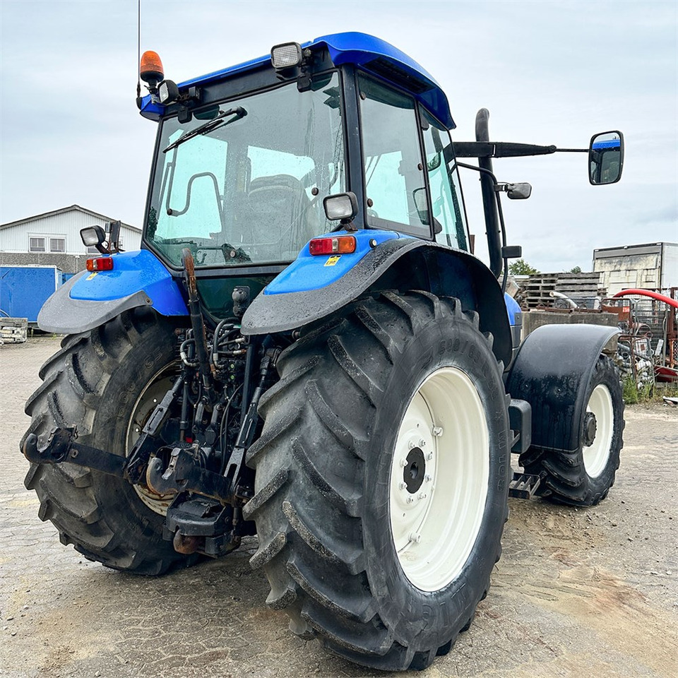 Farm tractor New Holland TM140: picture 6