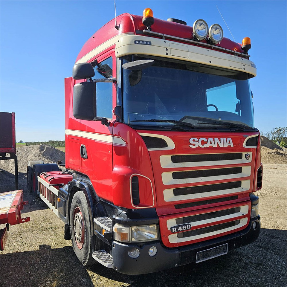 Cab chassis truck Scania R 480: picture 6