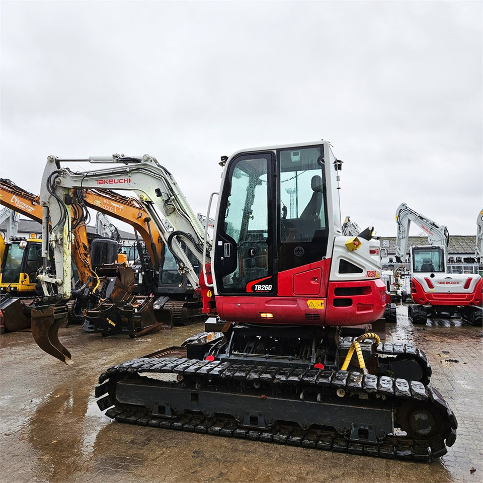 Crawler excavator Takeuchi TB260: picture 7