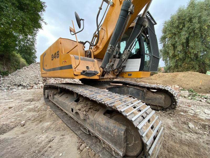 Crawler excavator Liebherr R 946 NLC: picture 6