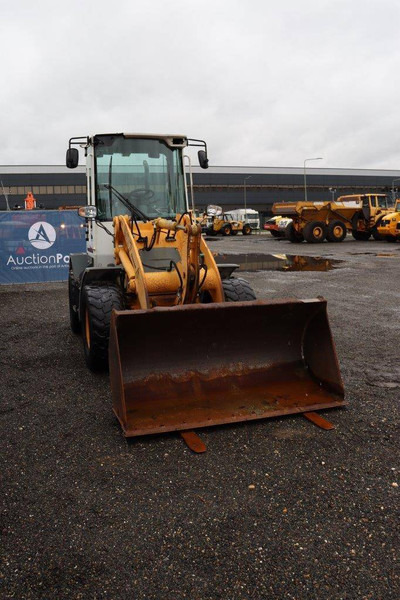 Wheel loader Liebherr L507: picture 7