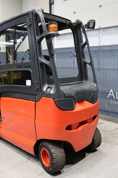 Electric forklift Linde E30L 387-00: picture 14